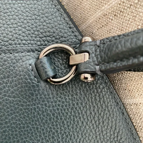 Excellent condition Coach Prairie leather bag - Picture 5 of 8